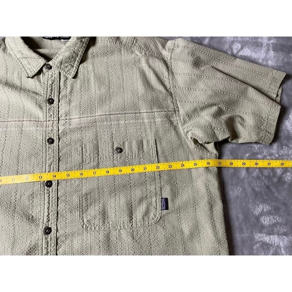 Patagonia Mens XL Sage Green Textured Center Stripe Short Sleeve Button Shirt - Picture 7 of 8